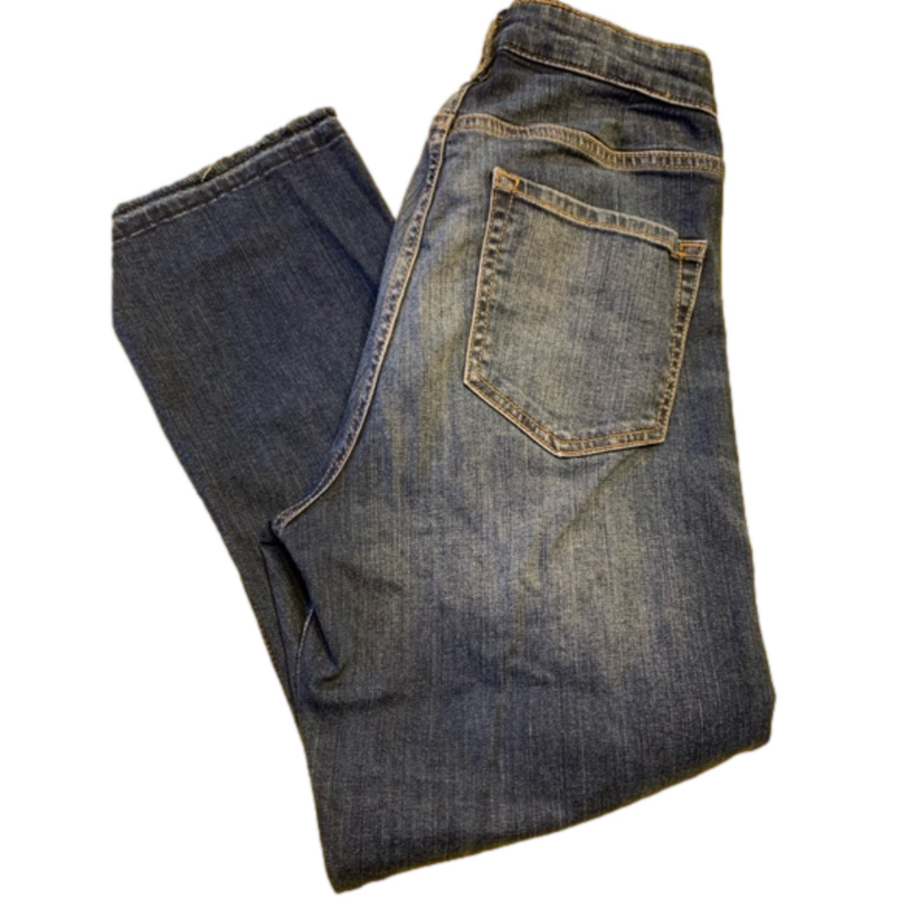 Gap kick 3/4 crops.
